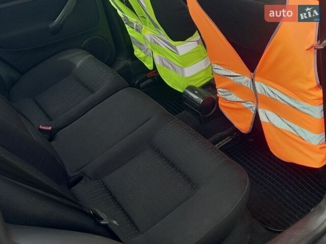 Синій Фольксваген Гольф, об'ємом двигуна 1.6 л та пробігом 266 тис. км за 5200 $, фото 11 на Automoto.ua