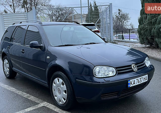 Синий Фольксваген Гольф, объемом двигателя 1.6 л и пробегом 310 тыс. км за 3600 $, фото 15 на Automoto.ua