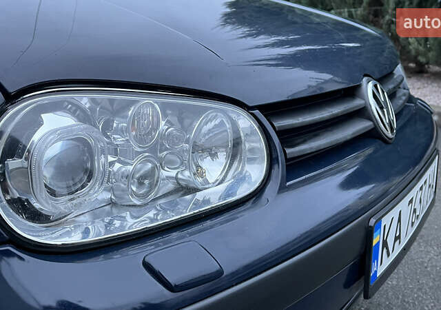 Синий Фольксваген Гольф, объемом двигателя 1.6 л и пробегом 310 тыс. км за 3600 $, фото 17 на Automoto.ua