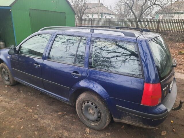 Синий Фольксваген Гольф, объемом двигателя 1.6 л и пробегом 215 тыс. км за 4000 $, фото 2 на Automoto.ua