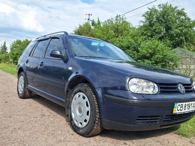 Синий Фольксваген Гольф, объемом двигателя 1.6 л и пробегом 307 тыс. км за 4600 $, фото 2 на Automoto.ua