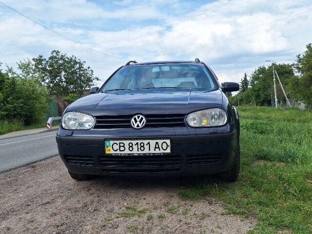 Синий Фольксваген Гольф, объемом двигателя 1.6 л и пробегом 307 тыс. км за 4600 $, фото 1 на Automoto.ua