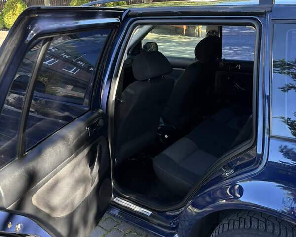 Синий Фольксваген Гольф, объемом двигателя 1.9 л и пробегом 300 тыс. км за 4650 $, фото 16 на Automoto.ua