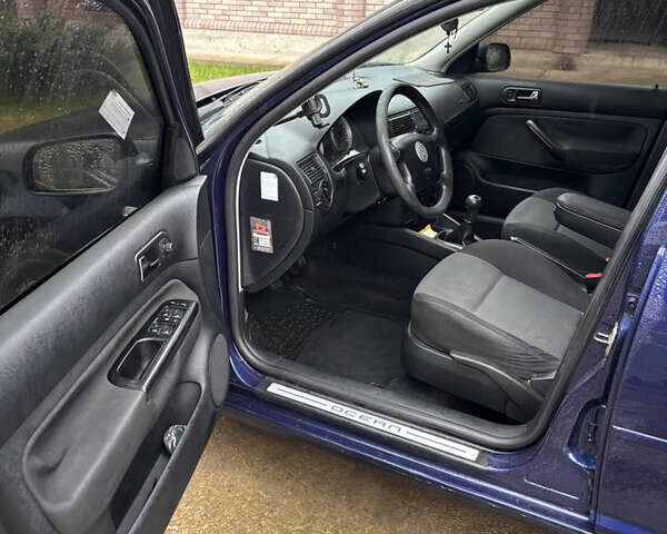 Синий Фольксваген Гольф, объемом двигателя 1.98 л и пробегом 399 тыс. км за 3750 $, фото 9 на Automoto.ua