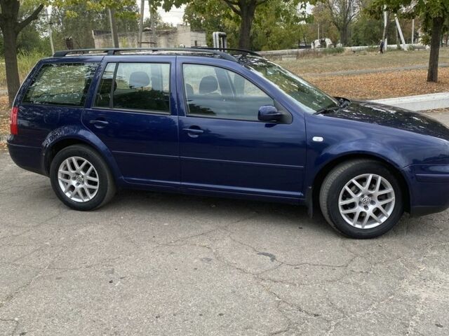 Синий Фольксваген Гольф, объемом двигателя 1.6 л и пробегом 323 тыс. км за 4550 $, фото 2 на Automoto.ua