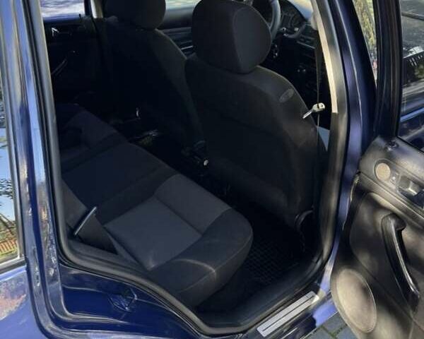 Синій Фольксваген Гольф, об'ємом двигуна 1.9 л та пробігом 300 тис. км за 4444 $, фото 10 на Automoto.ua