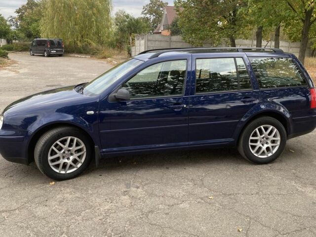 Синий Фольксваген Гольф, объемом двигателя 1.6 л и пробегом 323 тыс. км за 4550 $, фото 1 на Automoto.ua