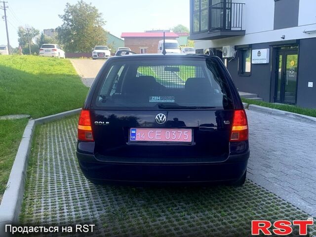 Синий Фольксваген Гольф, объемом двигателя 1.6 л и пробегом 198 тыс. км за 4900 $, фото 1 на Automoto.ua