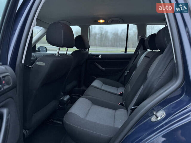 Синий Фольксваген Гольф, объемом двигателя 1.4 л и пробегом 208 тыс. км за 4150 $, фото 19 на Automoto.ua