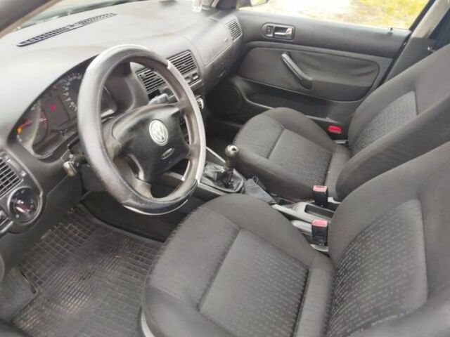 Синий Фольксваген Гольф, объемом двигателя 1.9 л и пробегом 270 тыс. км за 1400 $, фото 6 на Automoto.ua