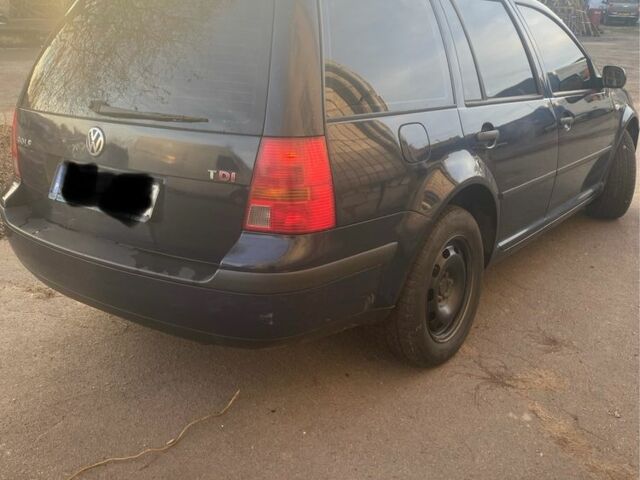 Синий Фольксваген Гольф, объемом двигателя 1.9 л и пробегом 370 тыс. км за 2150 $, фото 2 на Automoto.ua