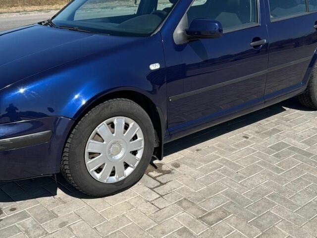 Синий Фольксваген Гольф, объемом двигателя 0 л и пробегом 350 тыс. км за 2400 $, фото 1 на Automoto.ua