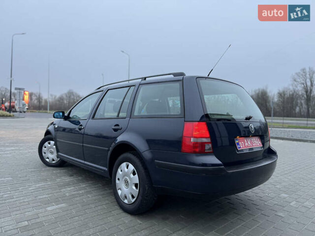Синий Фольксваген Гольф, объемом двигателя 1.4 л и пробегом 208 тыс. км за 4150 $, фото 3 на Automoto.ua
