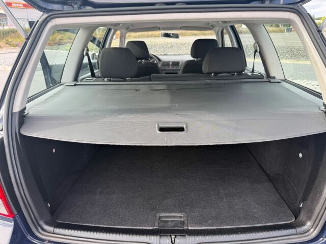 Синій Фольксваген Гольф, об'ємом двигуна 1.4 л та пробігом 210 тис. км за 4200 $, фото 3 на Automoto.ua