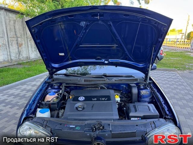 Синий Фольксваген Гольф, объемом двигателя 1.6 л и пробегом 260 тыс. км за 4700 $, фото 9 на Automoto.ua