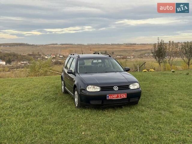 Синий Фольксваген Гольф, объемом двигателя 1.39 л и пробегом 157 тыс. км за 4300 $, фото 1 на Automoto.ua