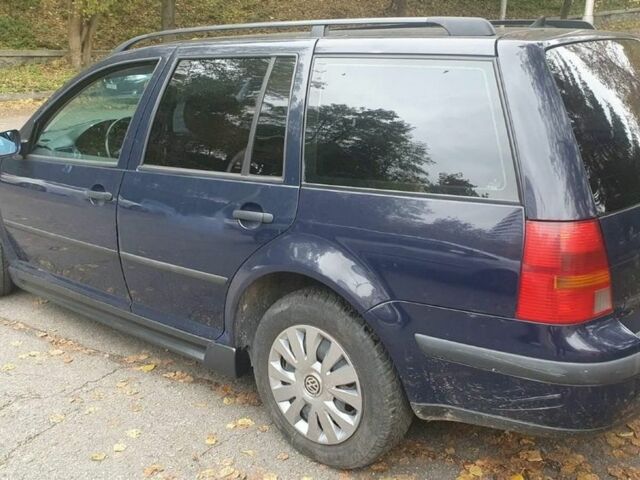 Синий Фольксваген Гольф, объемом двигателя 1.9 л и пробегом 232 тыс. км за 1900 $, фото 3 на Automoto.ua