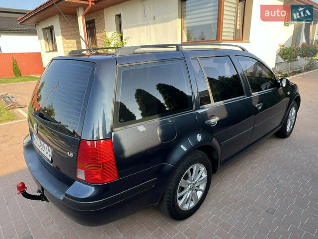 Синий Фольксваген Гольф, объемом двигателя 1.6 л и пробегом 215 тыс. км за 5500 $, фото 5 на Automoto.ua