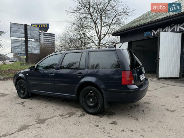 Синий Фольксваген Гольф, объемом двигателя 1.6 л и пробегом 292 тыс. км за 3200 $, фото 6 на Automoto.ua