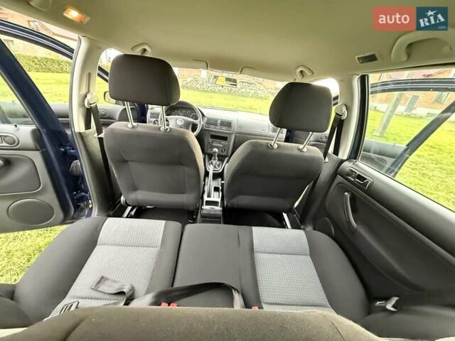 Синий Фольксваген Гольф, объемом двигателя 1.39 л и пробегом 157 тыс. км за 4300 $, фото 23 на Automoto.ua