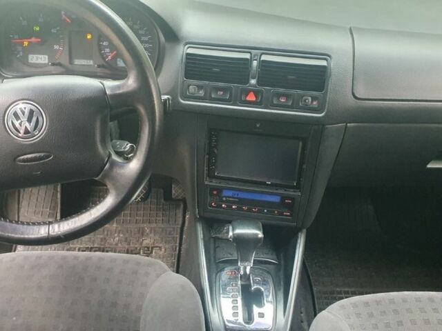 Синий Фольксваген Гольф, объемом двигателя 1.9 л и пробегом 232 тыс. км за 1900 $, фото 5 на Automoto.ua