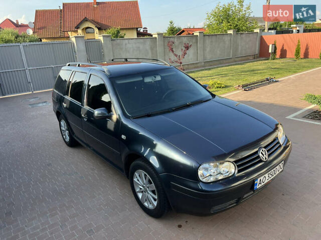 Синий Фольксваген Гольф, объемом двигателя 1.6 л и пробегом 215 тыс. км за 5500 $, фото 2 на Automoto.ua