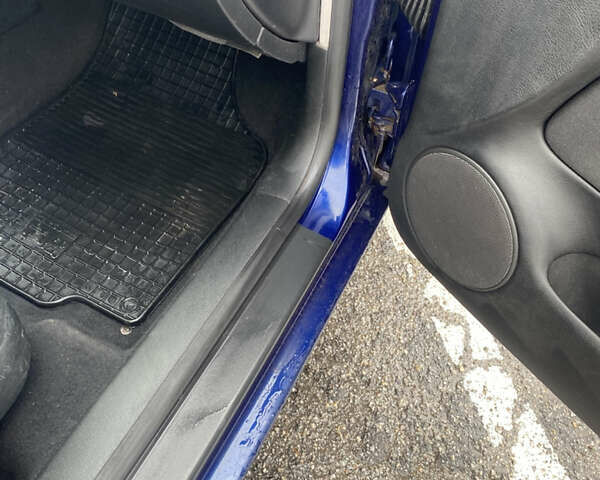 Синий Фольксваген Гольф, объемом двигателя 1.6 л и пробегом 255 тыс. км за 4600 $, фото 8 на Automoto.ua