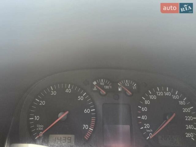 Синій Фольксваген Гольф, об'ємом двигуна 1.6 л та пробігом 288 тис. км за 4300 $, фото 12 на Automoto.ua