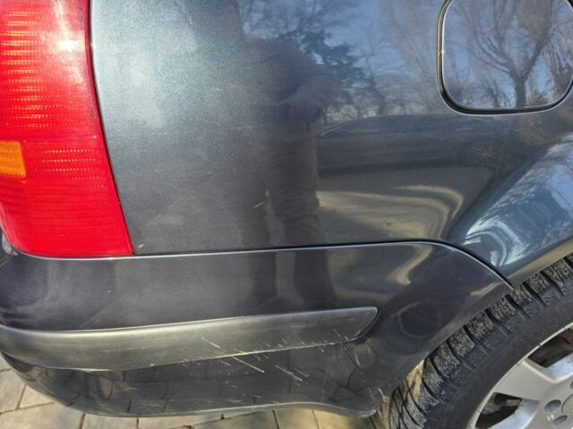 Синий Фольксваген Гольф, объемом двигателя 1.6 л и пробегом 293 тыс. км за 4300 $, фото 6 на Automoto.ua