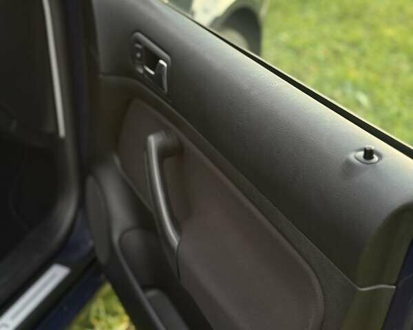 Синий Фольксваген Гольф, объемом двигателя 1.39 л и пробегом 157 тыс. км за 4300 $, фото 29 на Automoto.ua