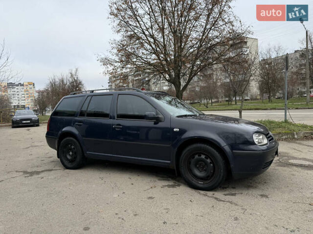 Синий Фольксваген Гольф, объемом двигателя 1.6 л и пробегом 292 тыс. км за 3200 $, фото 4 на Automoto.ua