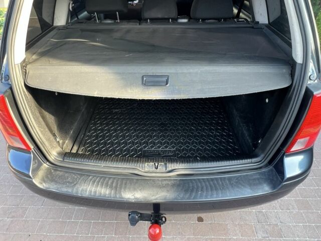 Синій Фольксваген Гольф, об'ємом двигуна 1.6 л та пробігом 210 тис. км за 5150 $, фото 6 на Automoto.ua