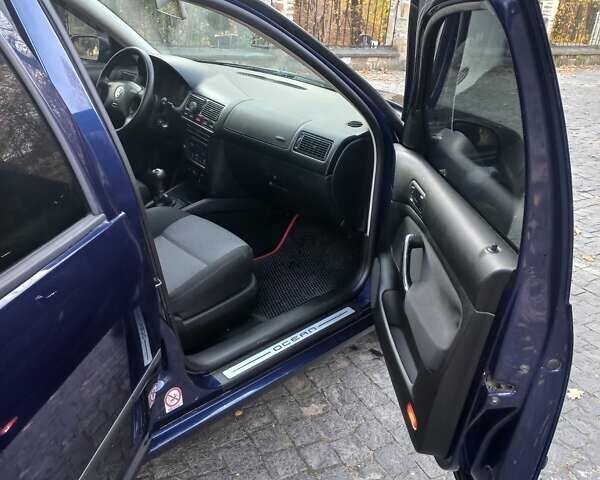 Синий Фольксваген Гольф, объемом двигателя 1.9 л и пробегом 239 тыс. км за 5200 $, фото 6 на Automoto.ua