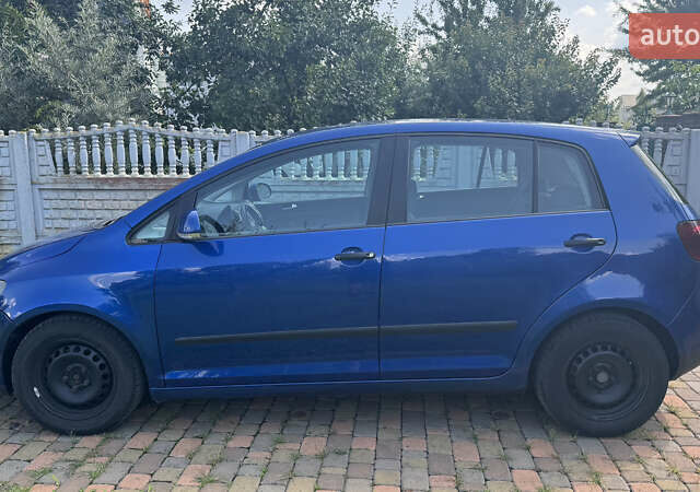 Синий Фольксваген Гольф, объемом двигателя 1.9 л и пробегом 306 тыс. км за 4900 $, фото 2 на Automoto.ua