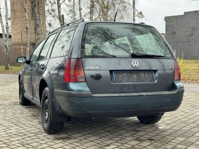 Синий Фольксваген Гольф, объемом двигателя 1.9 л и пробегом 300 тыс. км за 1700 $, фото 2 на Automoto.ua