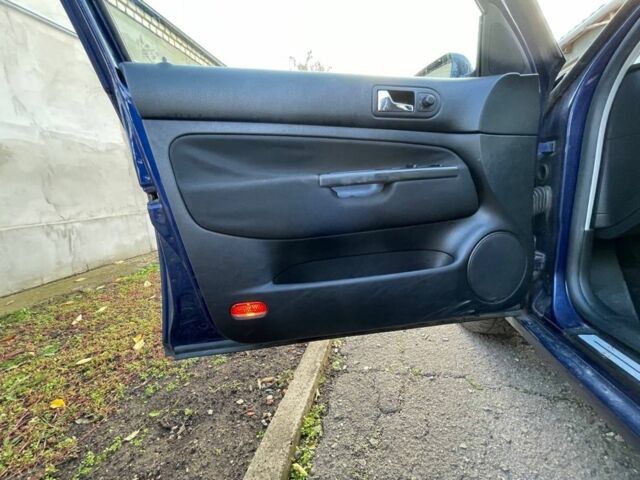 Синій Фольксваген Гольф, об'ємом двигуна 1.9 л та пробігом 230 тис. км за 2550 $, фото 3 на Automoto.ua