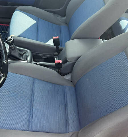 Синий Фольксваген Гольф, объемом двигателя 1.9 л и пробегом 306 тыс. км за 4900 $, фото 7 на Automoto.ua