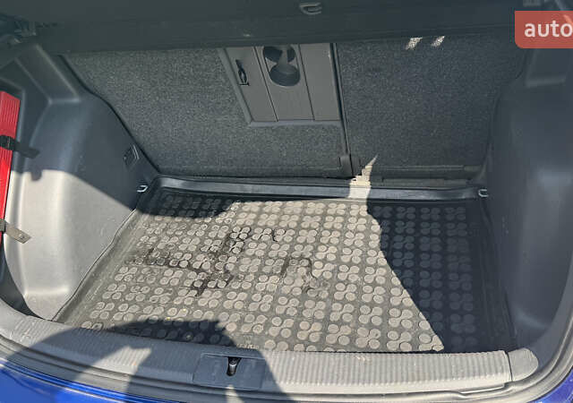 Синий Фольксваген Гольф, объемом двигателя 1.9 л и пробегом 306 тыс. км за 5300 $, фото 10 на Automoto.ua