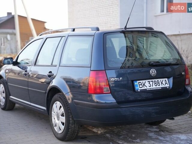 Синий Фольксваген Гольф, объемом двигателя 1.6 л и пробегом 177 тыс. км за 5500 $, фото 8 на Automoto.ua