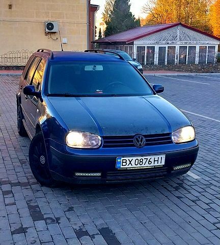 Синий Фольксваген Гольф, объемом двигателя 1.4 л и пробегом 272 тыс. км за 4200 $, фото 3 на Automoto.ua