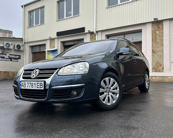 Синий Фольксваген Гольф, объемом двигателя 1.9 л и пробегом 233 тыс. км за 6399 $, фото 3 на Automoto.ua