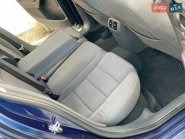 Синій Фольксваген Гольф, об'ємом двигуна 1.39 л та пробігом 216 тис. км за 5800 $, фото 12 на Automoto.ua