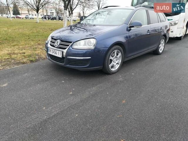 Синий Фольксваген Гольф, объемом двигателя 1.39 л и пробегом 250 тыс. км за 5999 $, фото 5 на Automoto.ua