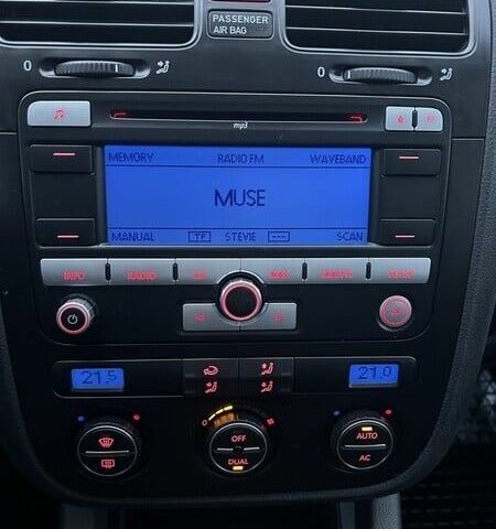 Синий Фольксваген Гольф, объемом двигателя 1.9 л и пробегом 242 тыс. км за 1450 $, фото 19 на Automoto.ua