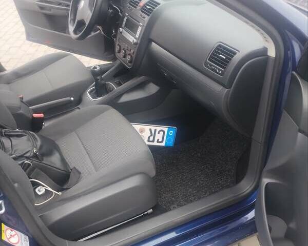 Синий Фольксваген Гольф, объемом двигателя 1.6 л и пробегом 203 тыс. км за 6500 $, фото 8 на Automoto.ua