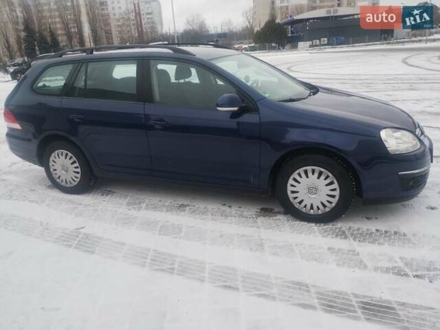 Синий Фольксваген Гольф, объемом двигателя 1.6 л и пробегом 203 тыс. км за 6500 $, фото 2 на Automoto.ua