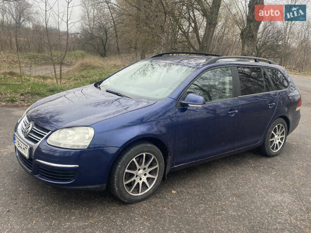 Синий Фольксваген Гольф, объемом двигателя 1.6 л и пробегом 290 тыс. км за 5900 $, фото 4 на Automoto.ua