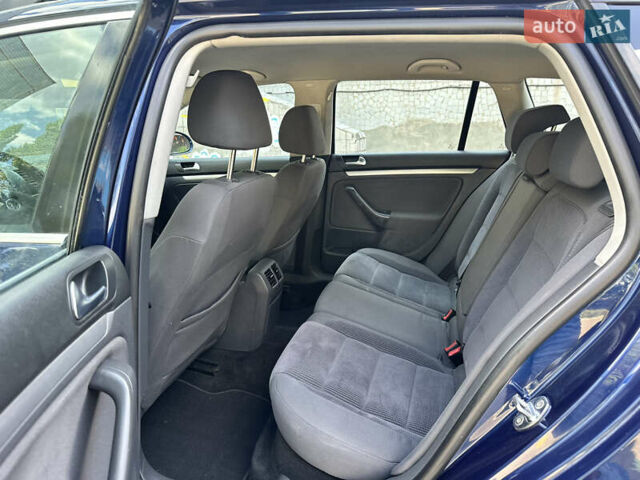 Синий Фольксваген Гольф, объемом двигателя 1.9 л и пробегом 264 тыс. км за 6500 $, фото 12 на Automoto.ua