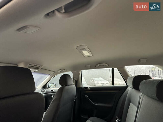 Синій Фольксваген Гольф, об'ємом двигуна 1.6 л та пробігом 248 тис. км за 6800 $, фото 29 на Automoto.ua