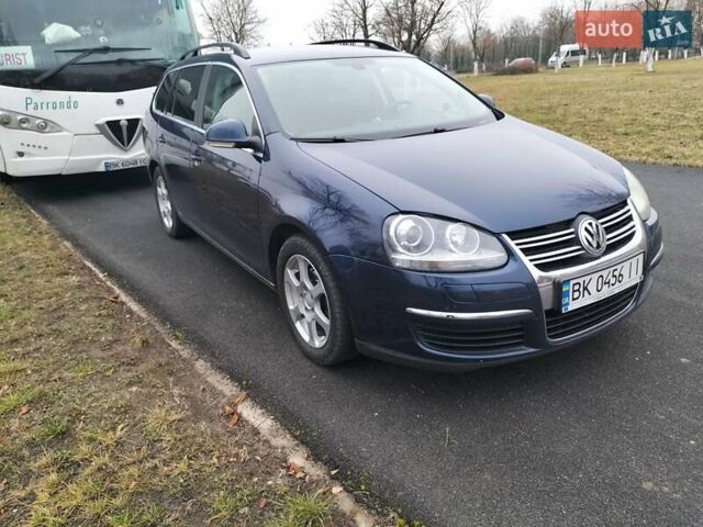 Синий Фольксваген Гольф, объемом двигателя 1.39 л и пробегом 250 тыс. км за 5999 $, фото 6 на Automoto.ua